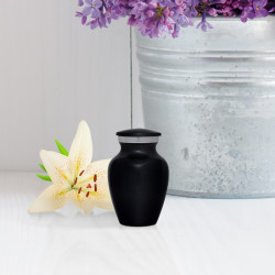 Jet Black Keepsake Urn