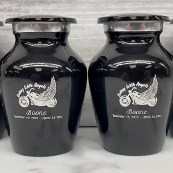 Customer Gallery - Riding with Angels Keepsake Urn - Jet Black