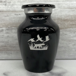 Customer Gallery - Hunting Dog Keepsake Urn - Jet Black