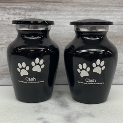 Customer Gallery - Keepsake Pawprints Pet Cremation Urn - Jet Black