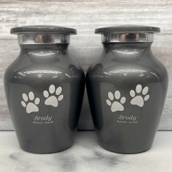 Customer Gallery - Keepsake Pawprints Heart Pet Cremation Urn - Gunmetal Gray