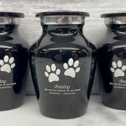 Customer Gallery - Keepsake Pawprints Pet Cremation Urn - Jet Black