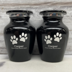 Customer Gallery - Keepsake Pawprints Pet Cremation Urn - Jet Black