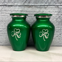 Customer Gallery - Shamrock Keepsake Urn - Shamrock Green